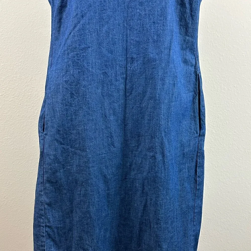 Anne Klein measures 20